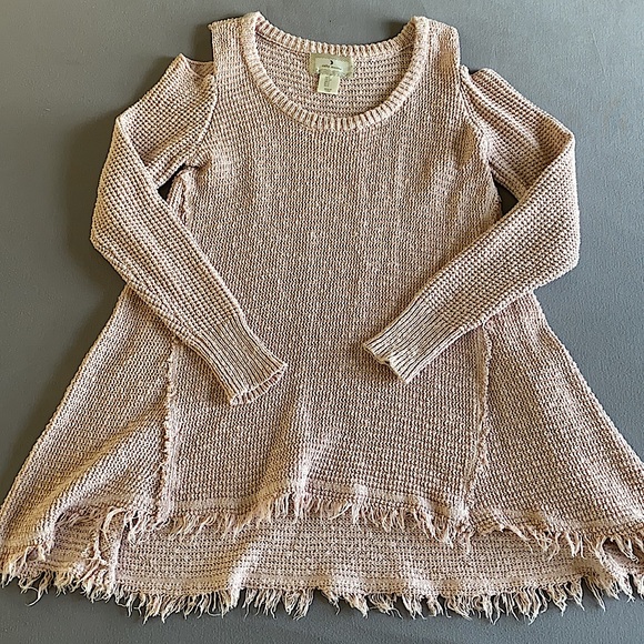 Sweater - Picture 2 of 3